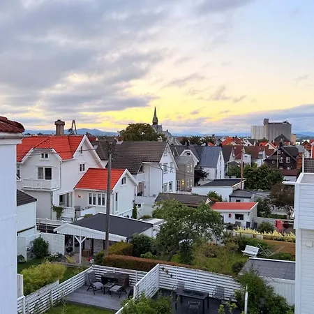 Privatunterkunft Asanzo Historic Attic-traditional Norwegian & Warm Indian Hospitality *