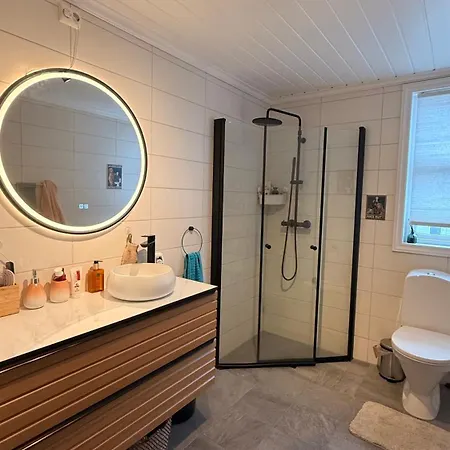 Asanzo Historic Attic-traditional Norwegian & Warm Indian Hospitality Stavanger
